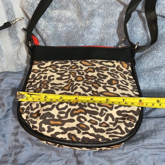 Nwot rare earth Stone Mountain leopard  crossbody bag - Picture 6 of 14